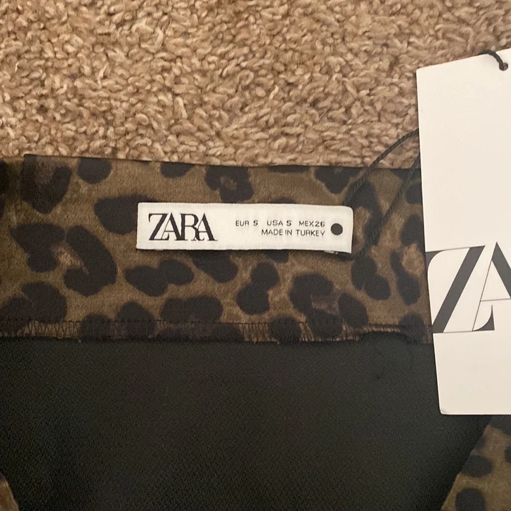 Zara | NWT Leopard Silky Effect Mini Skirt - Picture 3 of 4